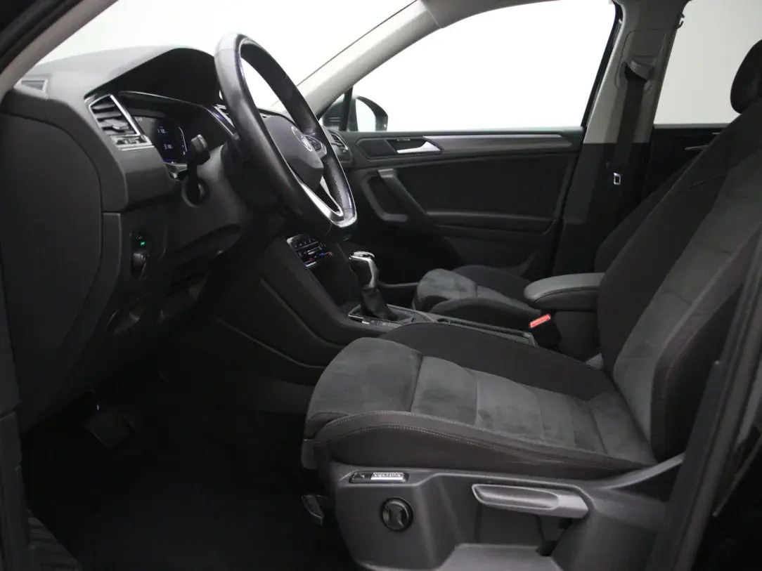 Volkswagen Tiguan 2022, photo 4/37