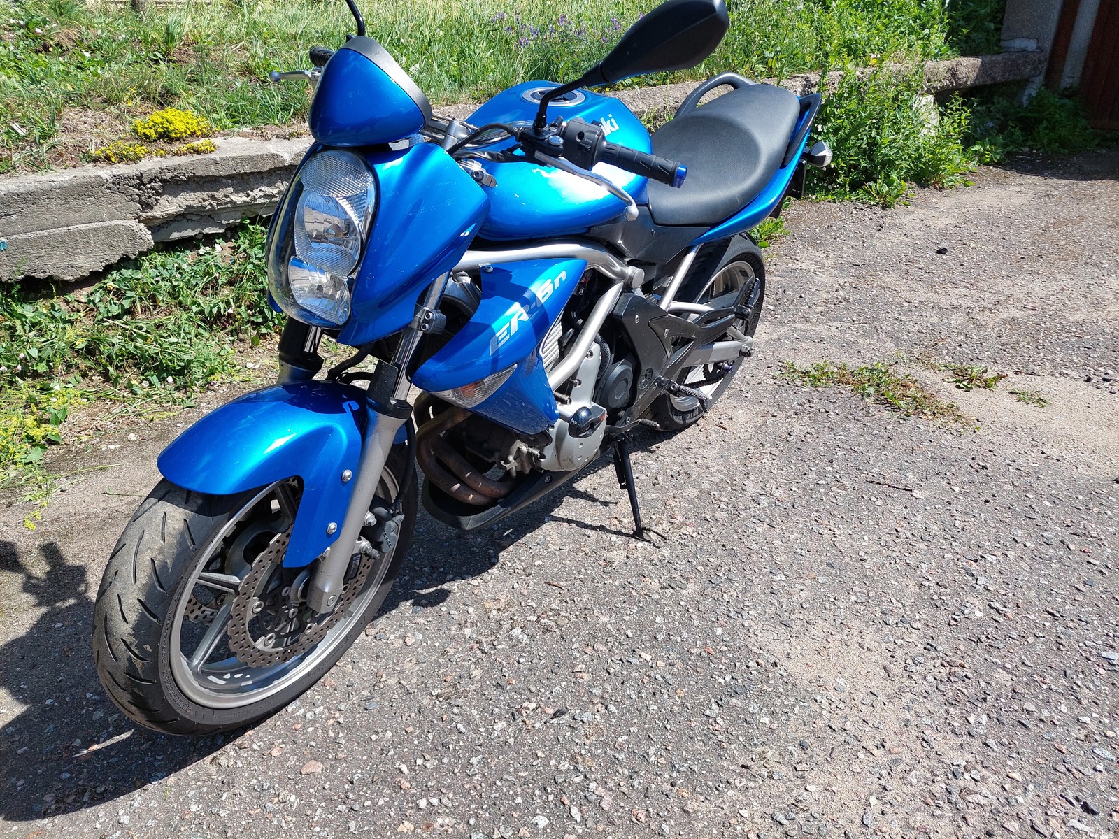Kawasaki ER-6n 2009, photo 3/5