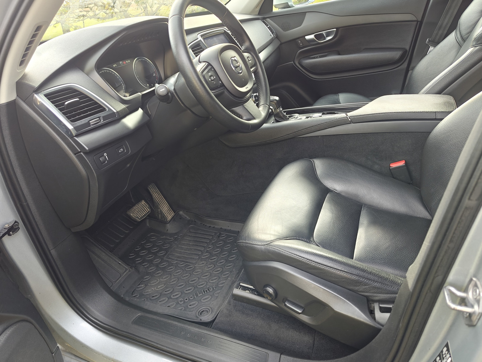 Volvo XC90 2017, photo 4/10