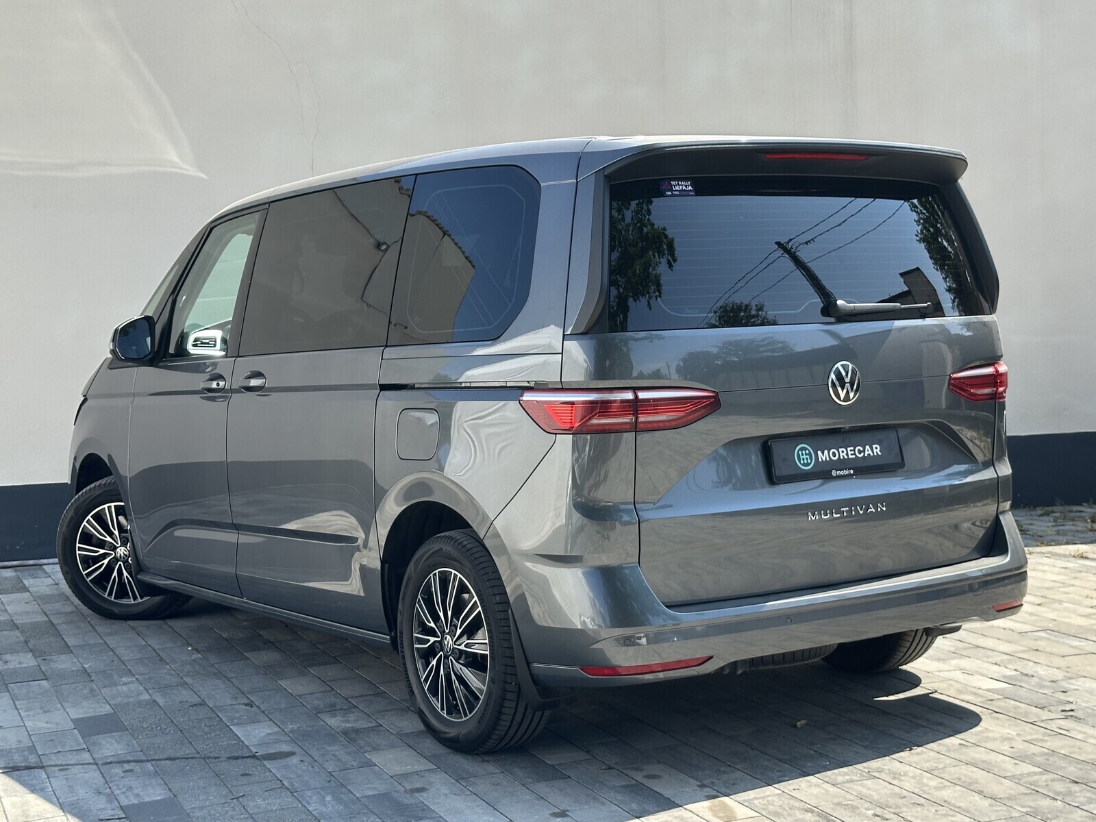 Volkswagen Multivan 2023, photo 6/30