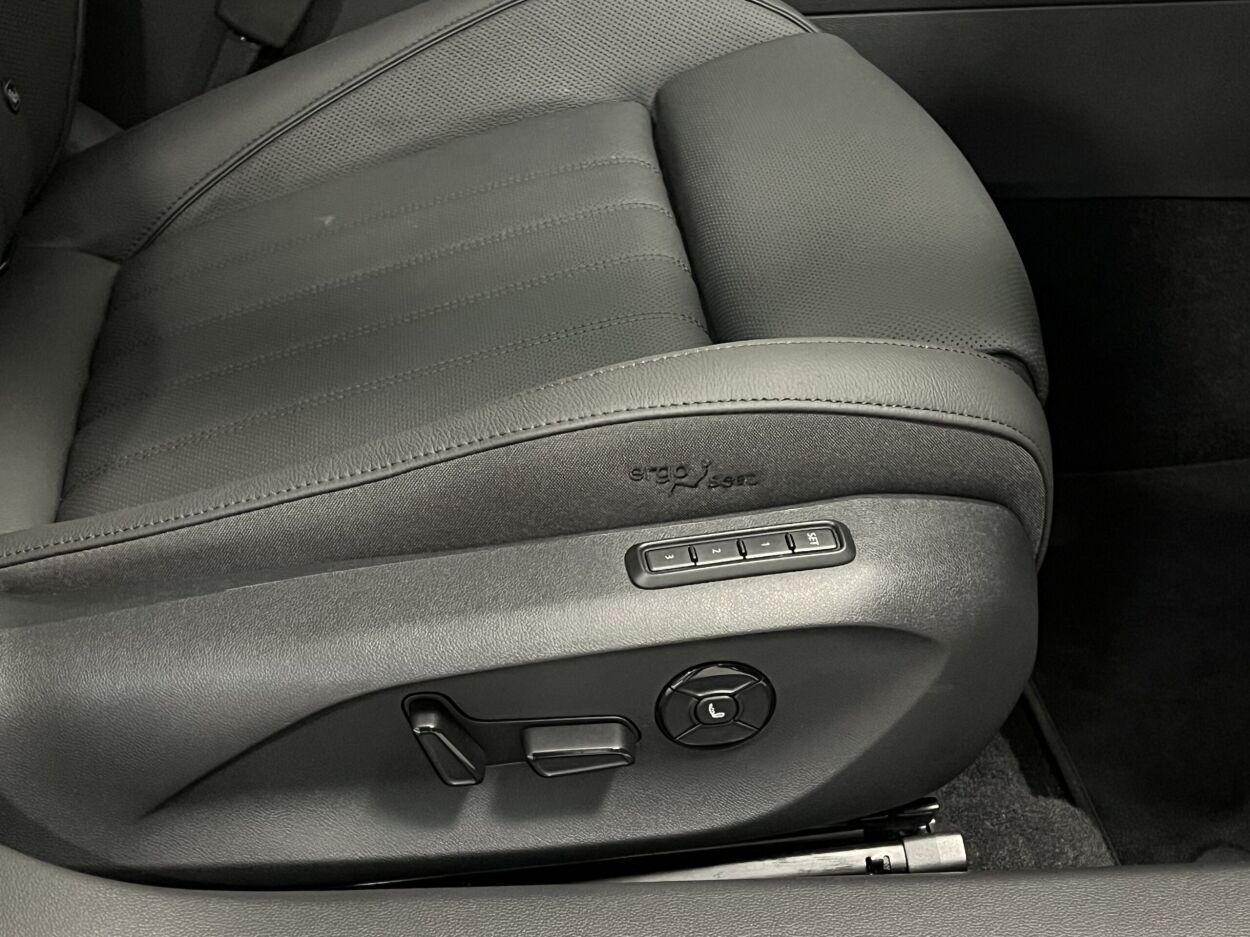Škoda Superb 2025, photo 5/10