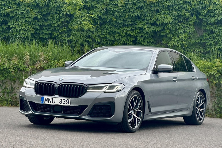 BMW 530, 2023, 2.0, 180 kW, бензин, автомат, полный привод