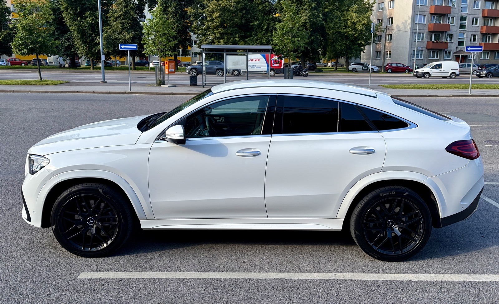 Mercedes-Benz GLE 300 2024, photo 3/9