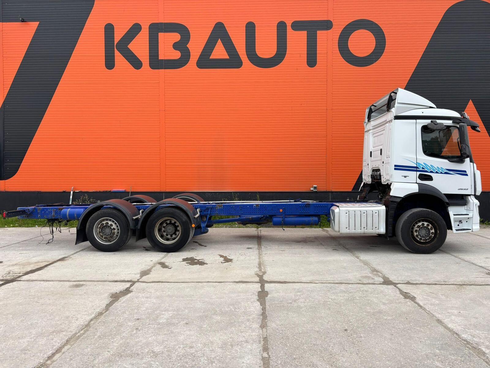 Mercedes-Benz Antos 2532 6x2*4 2015, photo 5/26