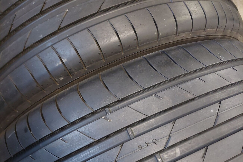 Подержанный летняя шина 225/45R19 Nokian HakkaBlack3