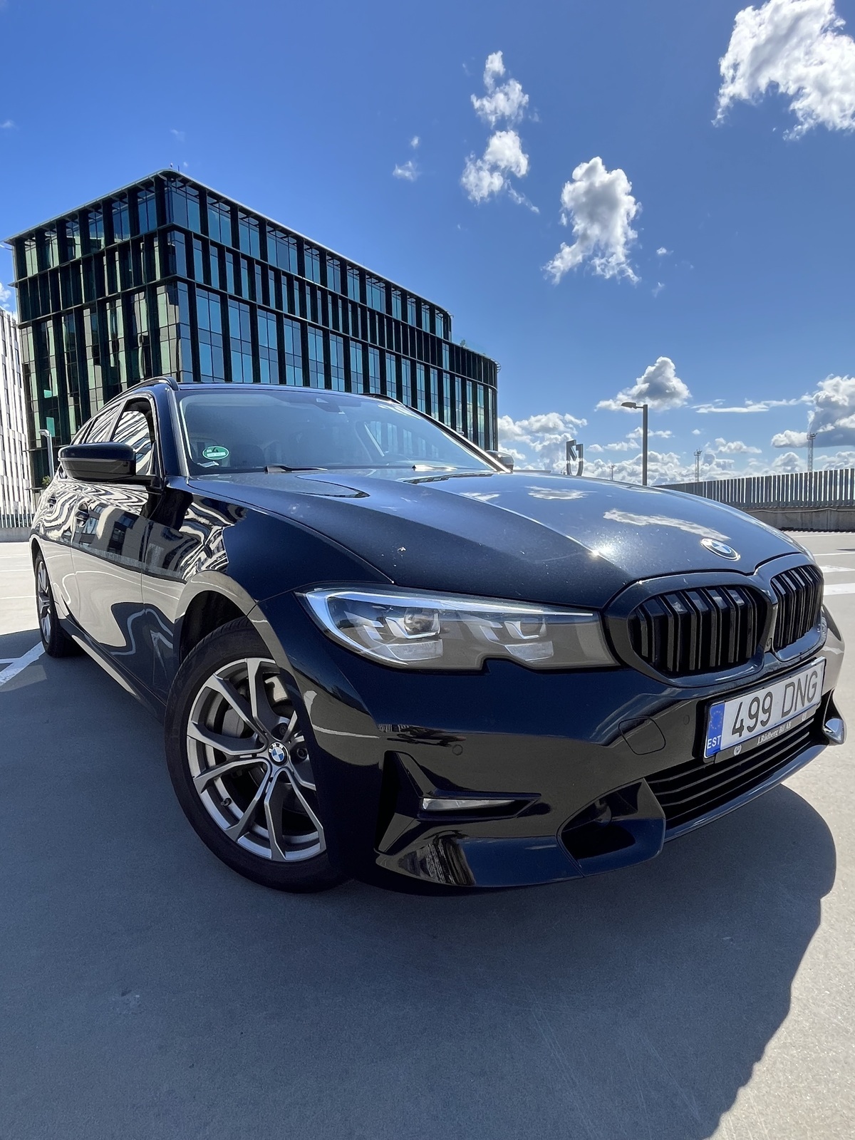 BMW 330