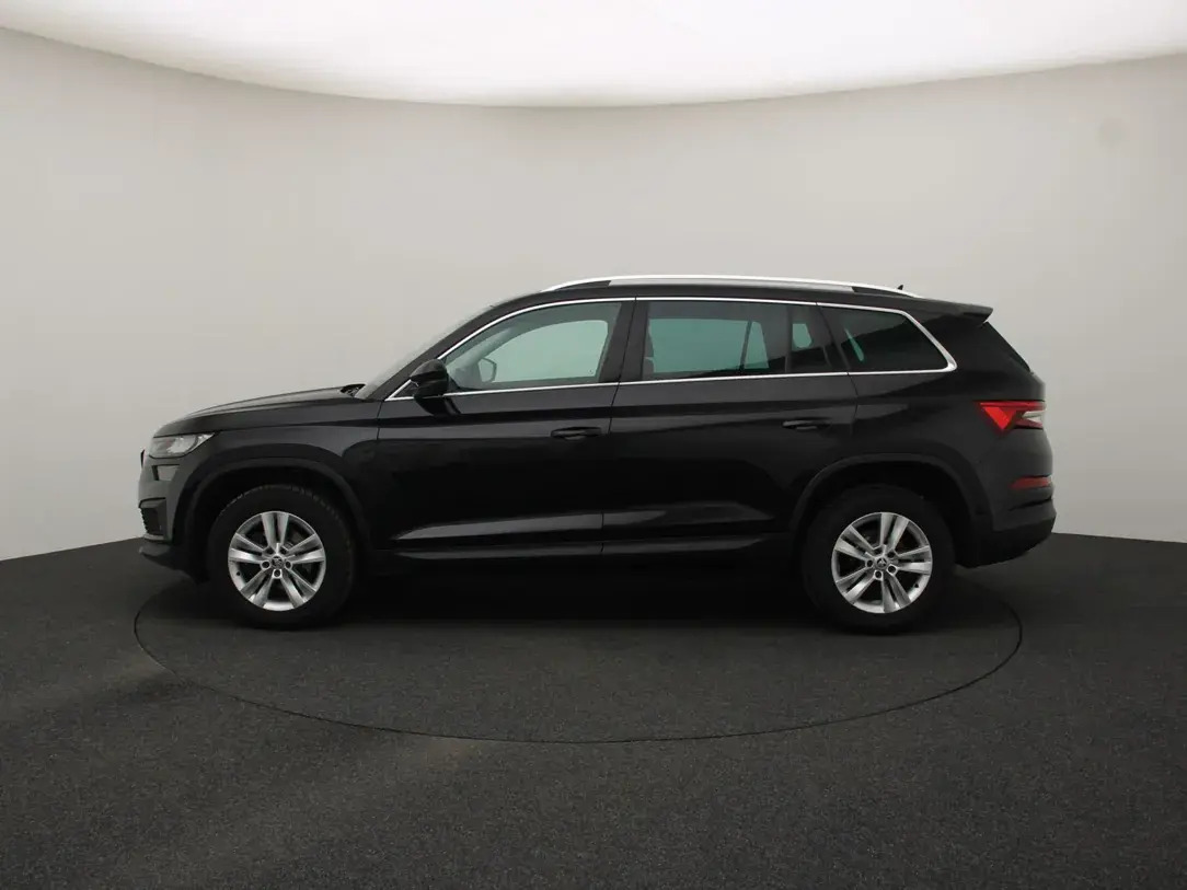 Škoda Kodiaq 2022, photo 6/10
