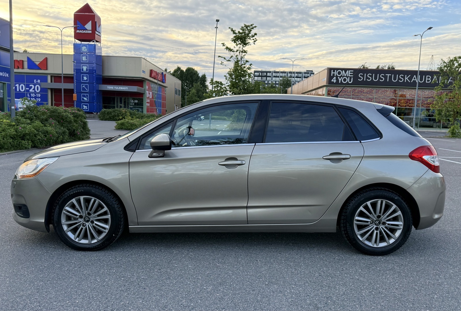 Citroën C4 2013, photo 6/15
