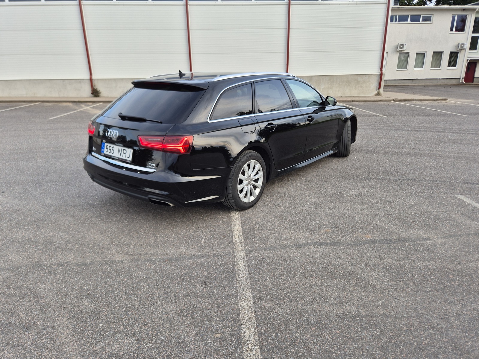 Audi A6 2017, photo 2/6