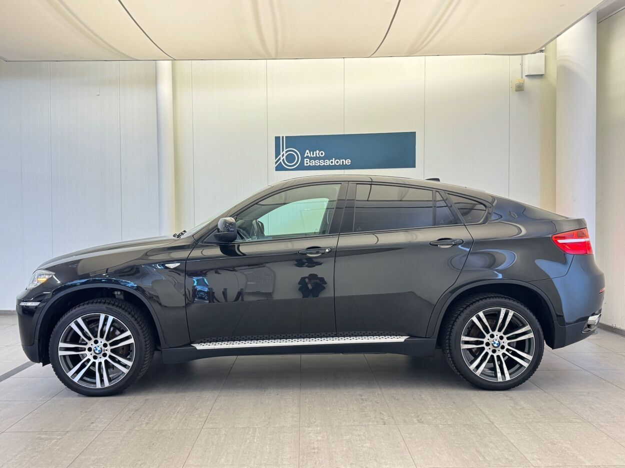 BMW X6 xDrive 30d M-pakett 3.0 180kW 2013, photo 3/22