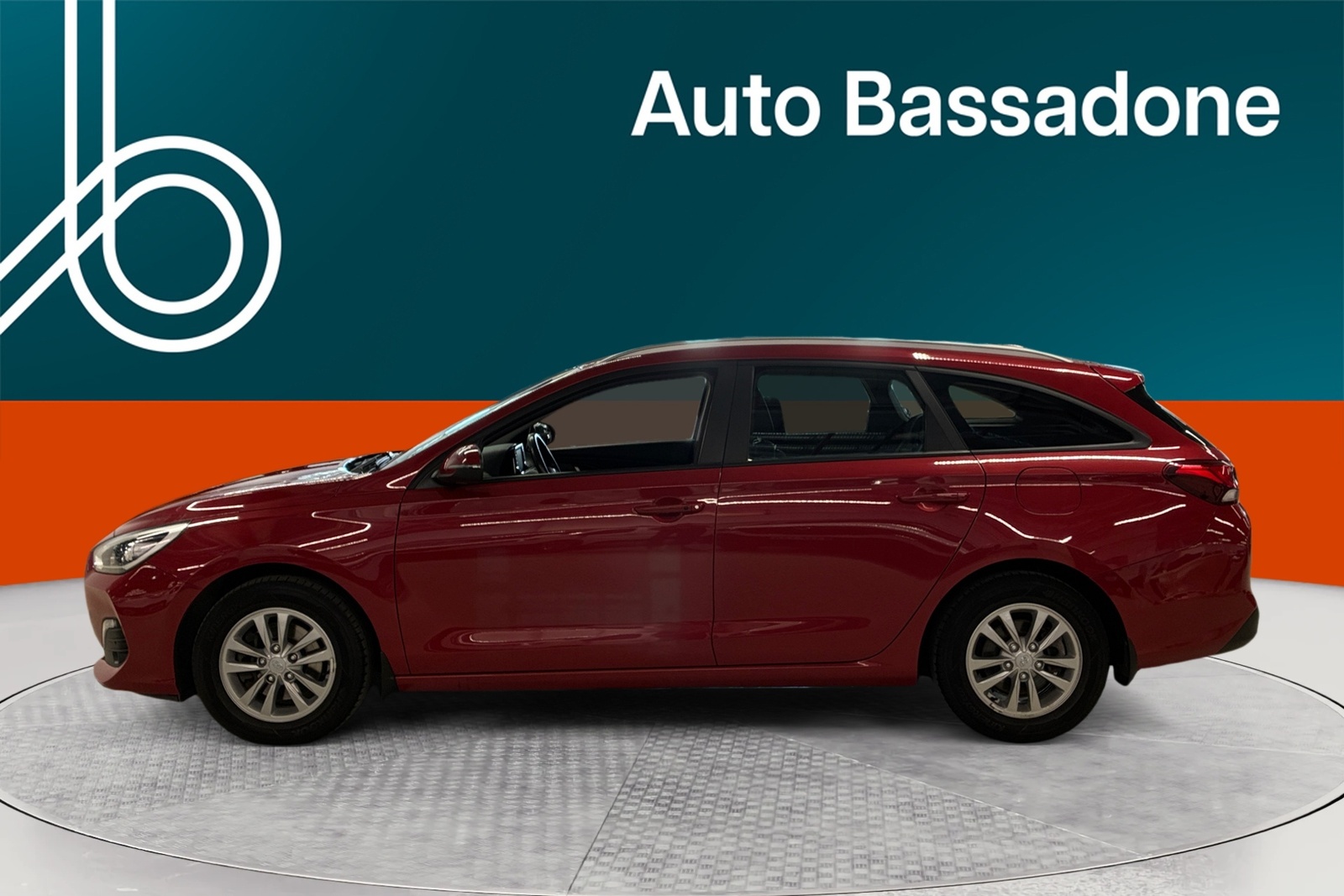Hyundai i30 2021, photo 2/10