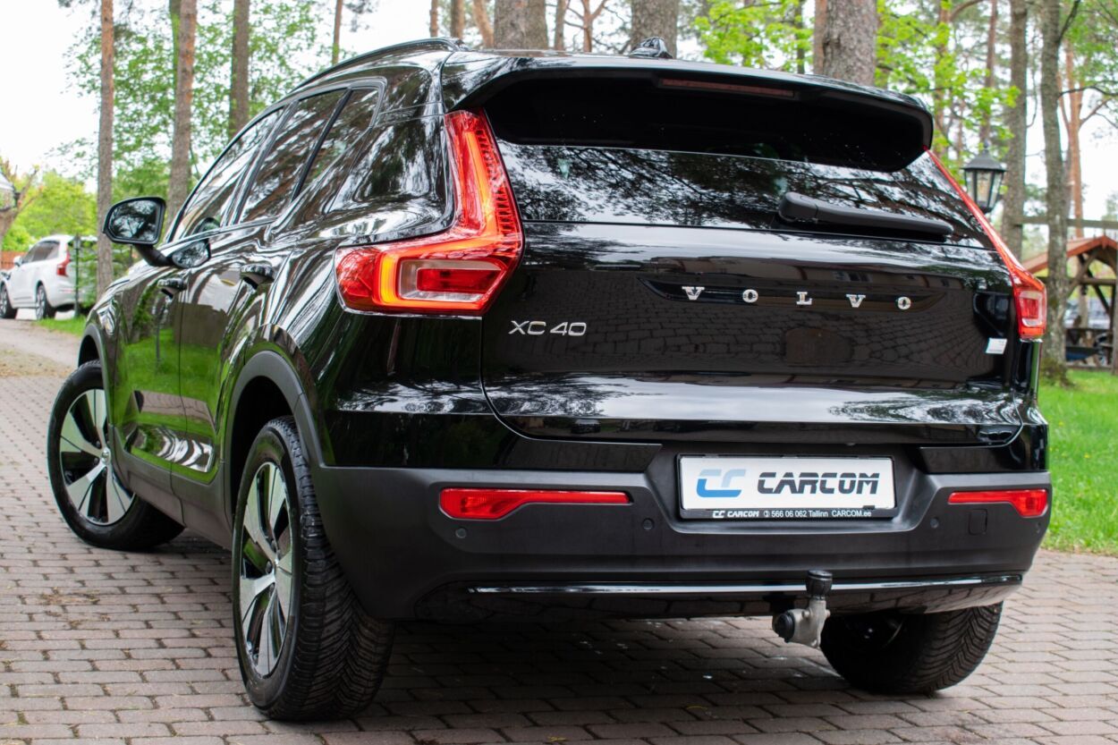 Volvo XC40 2022, photo 7/18