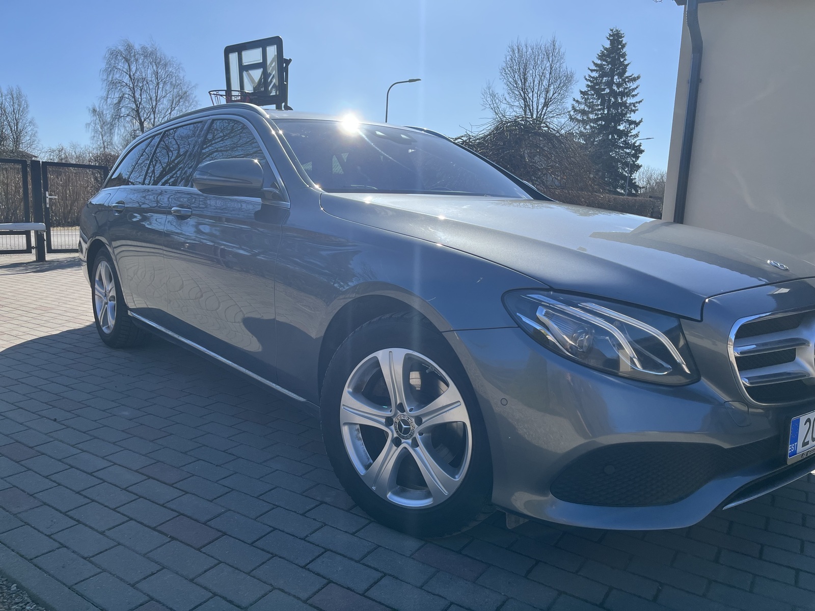 Mercedes-Benz E 220 2017, photo 7/17