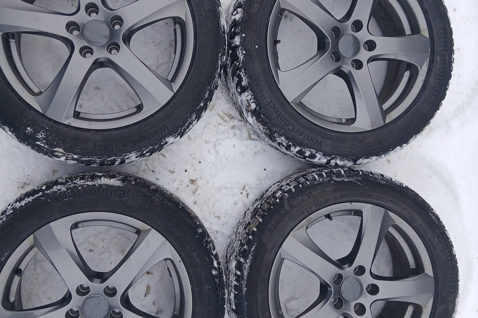 Kasutatud valuvelg+lamellrehv 225/55R17, Volvo