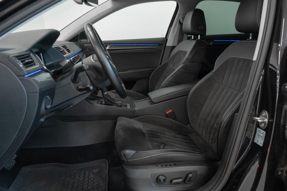 Škoda Superb 2021, photo 7/10