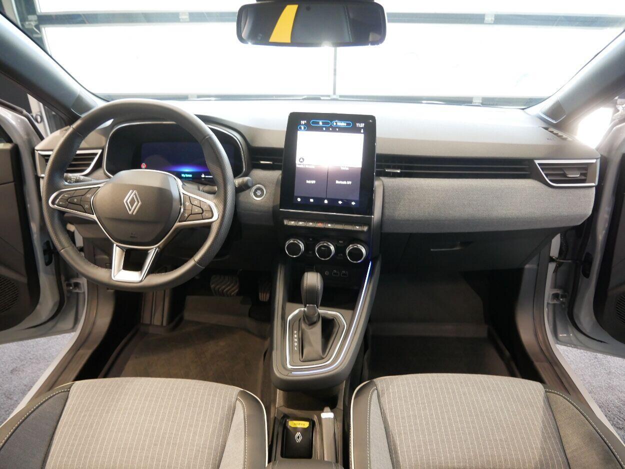 Renault Clio 2024, photo 6/11
