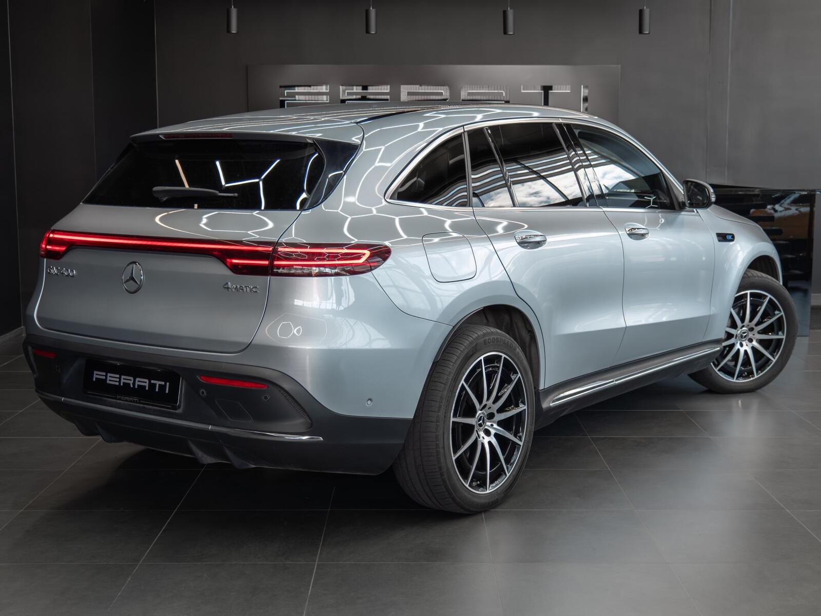 Mercedes-Benz EQC 2020, photo 2/14