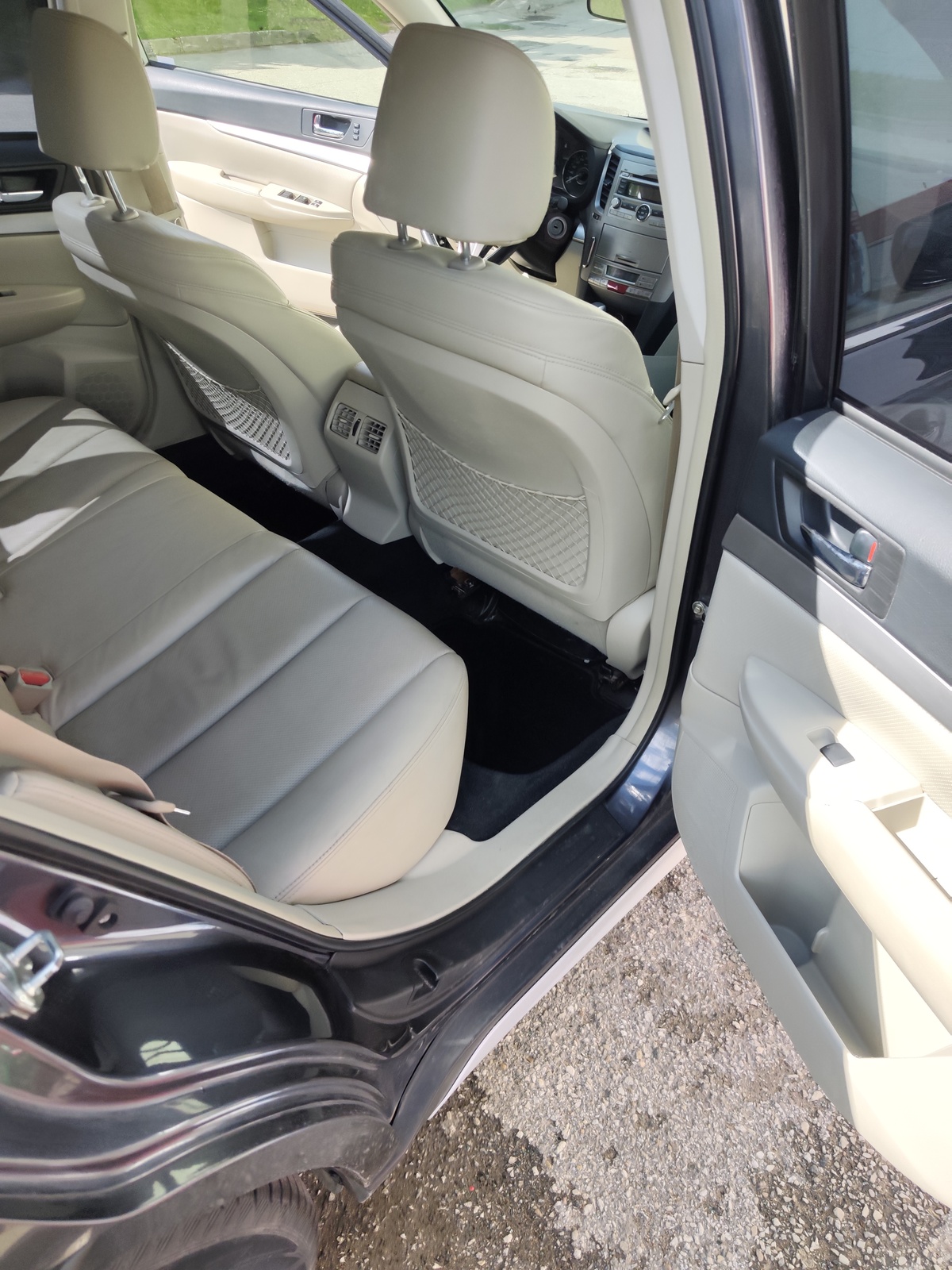 Subaru Outback 2011, kuva 7/9