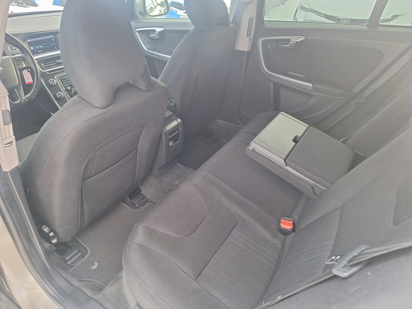 Volvo V60 2012, photo 5/7
