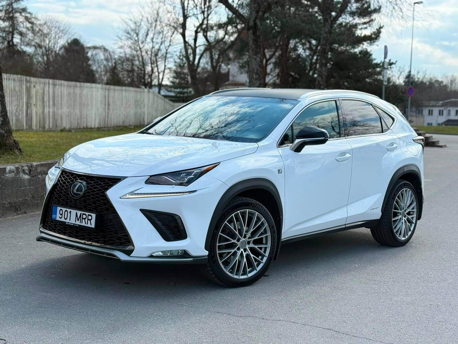 Lexus NX 300h 2018, kuva 4/17