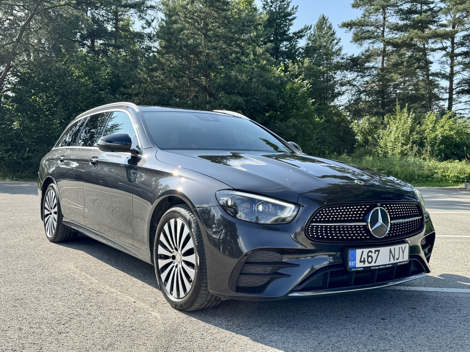 Mercedes-Benz E 220 2021, photo 2/42