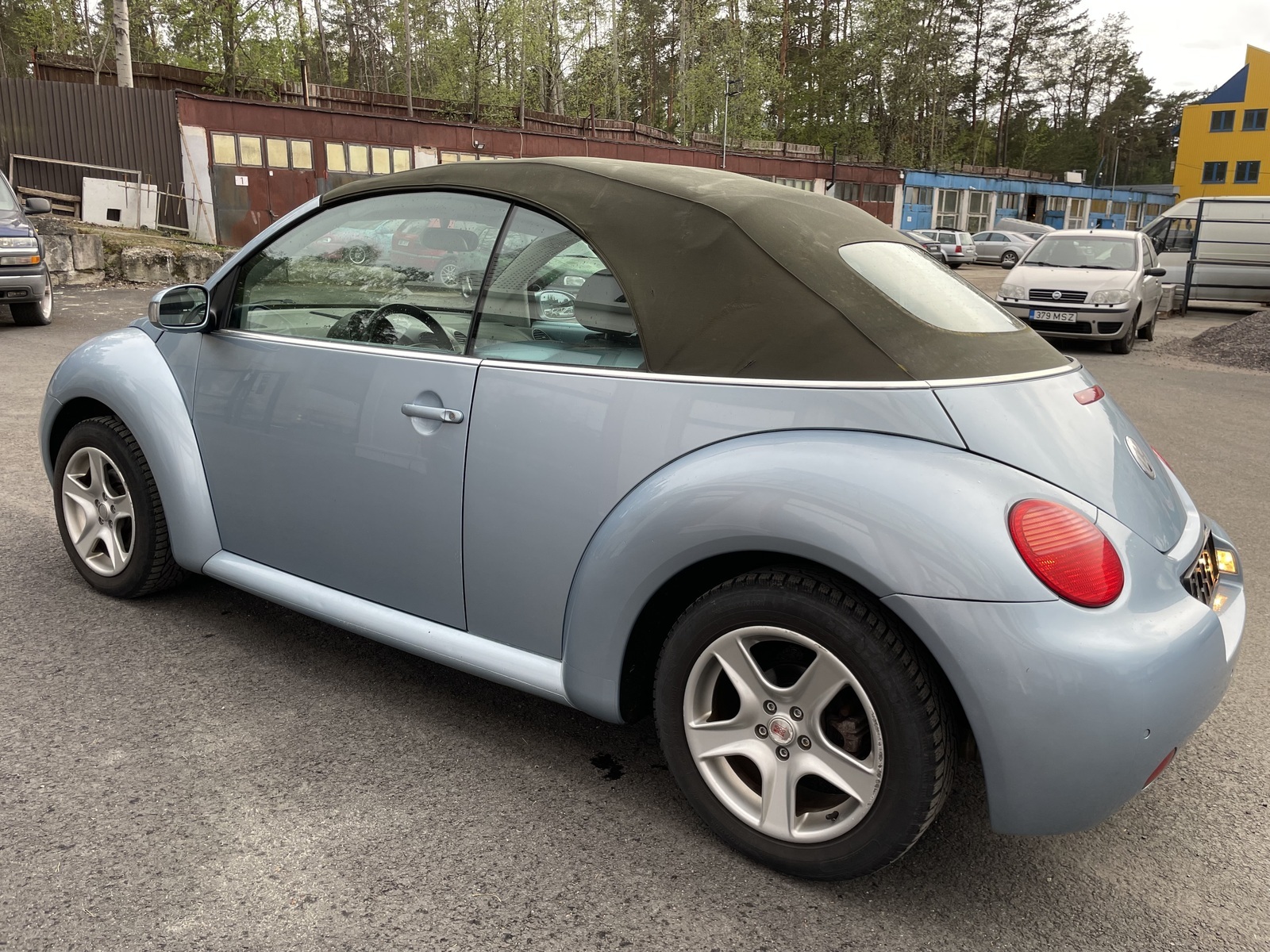Volkswagen New Beetle 2005, photo 3/26