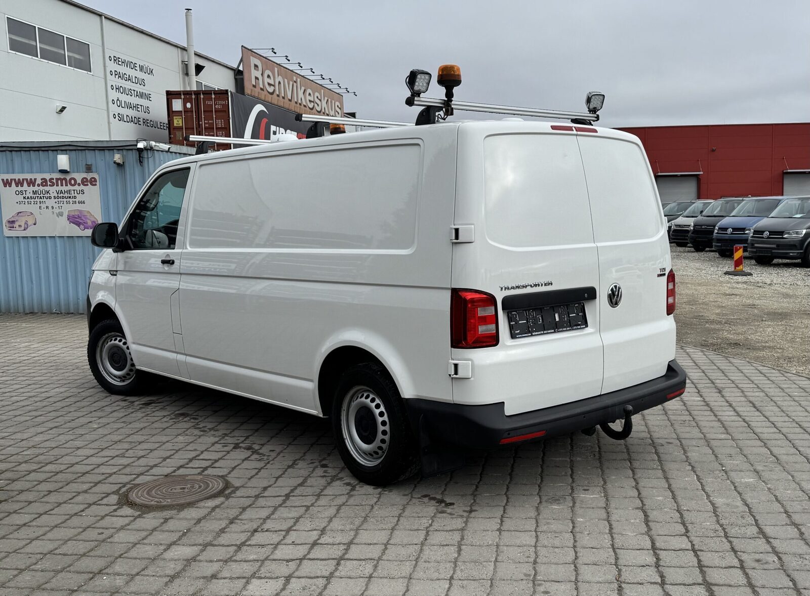 Volkswagen Transporter 2018, kuva 2/15