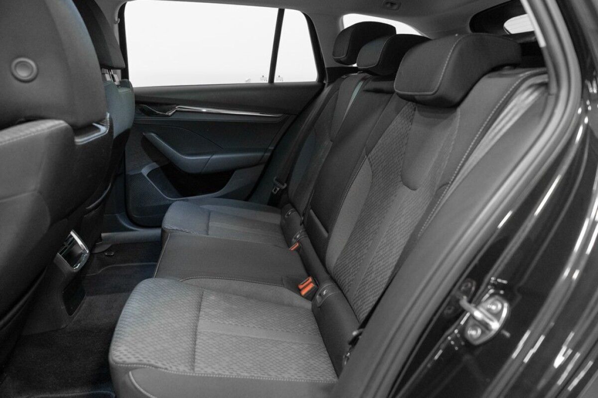 Škoda Octavia 2023, photo 6/26