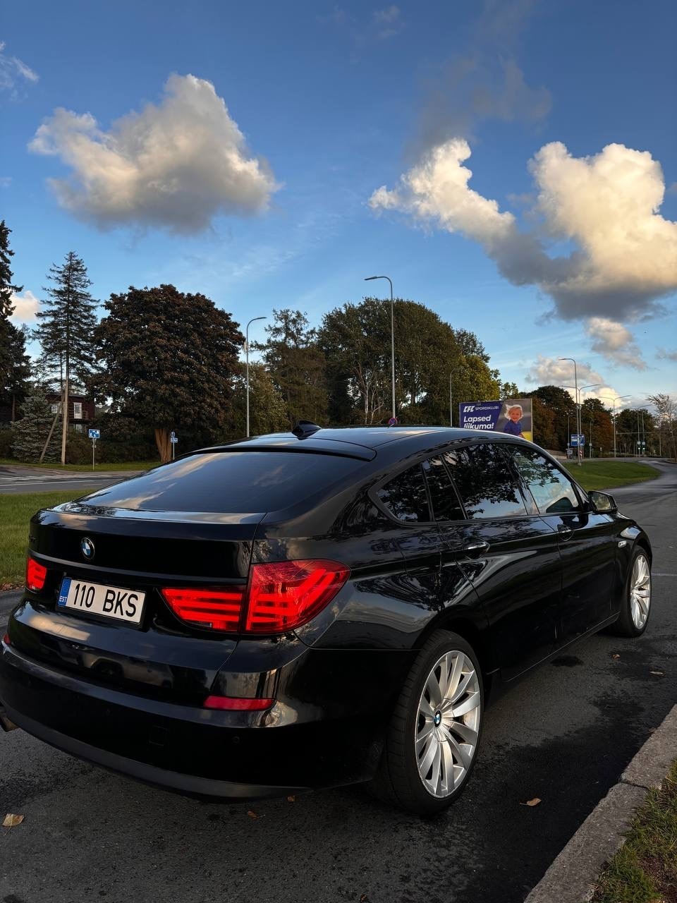 BMW 530 2012, photo 5/12