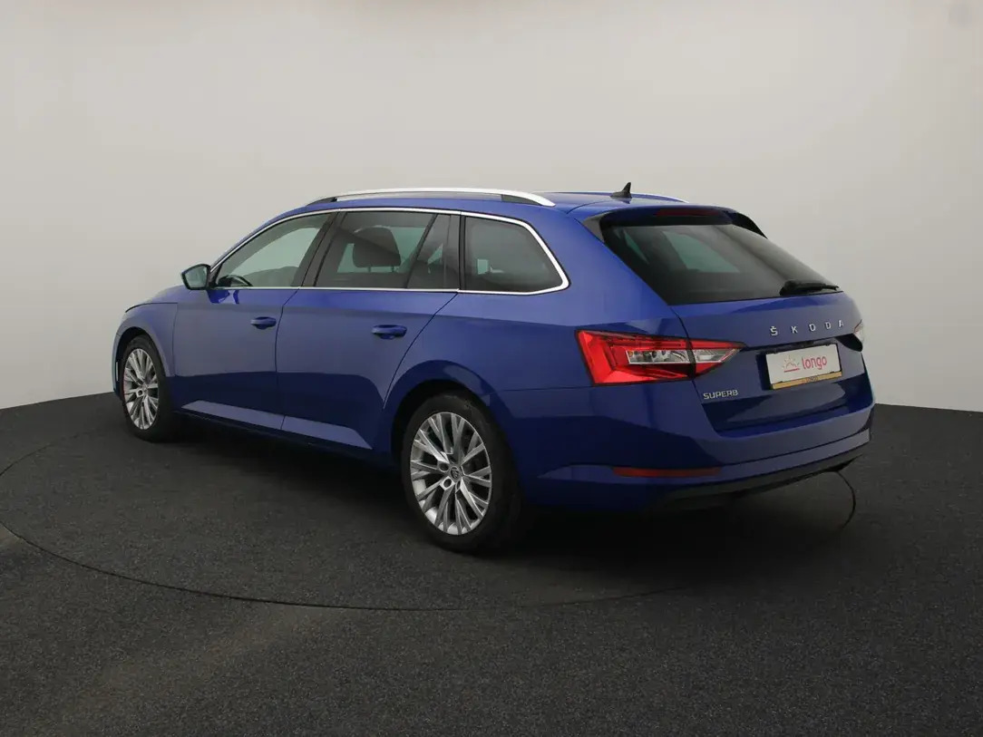 Škoda Superb 2022, photo 7/37