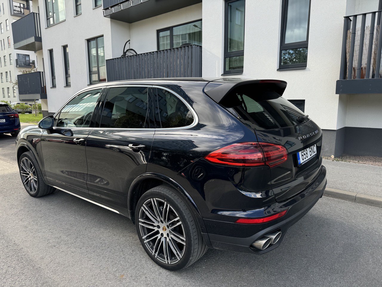Porsche Cayenne 2015, kuva 5/6
