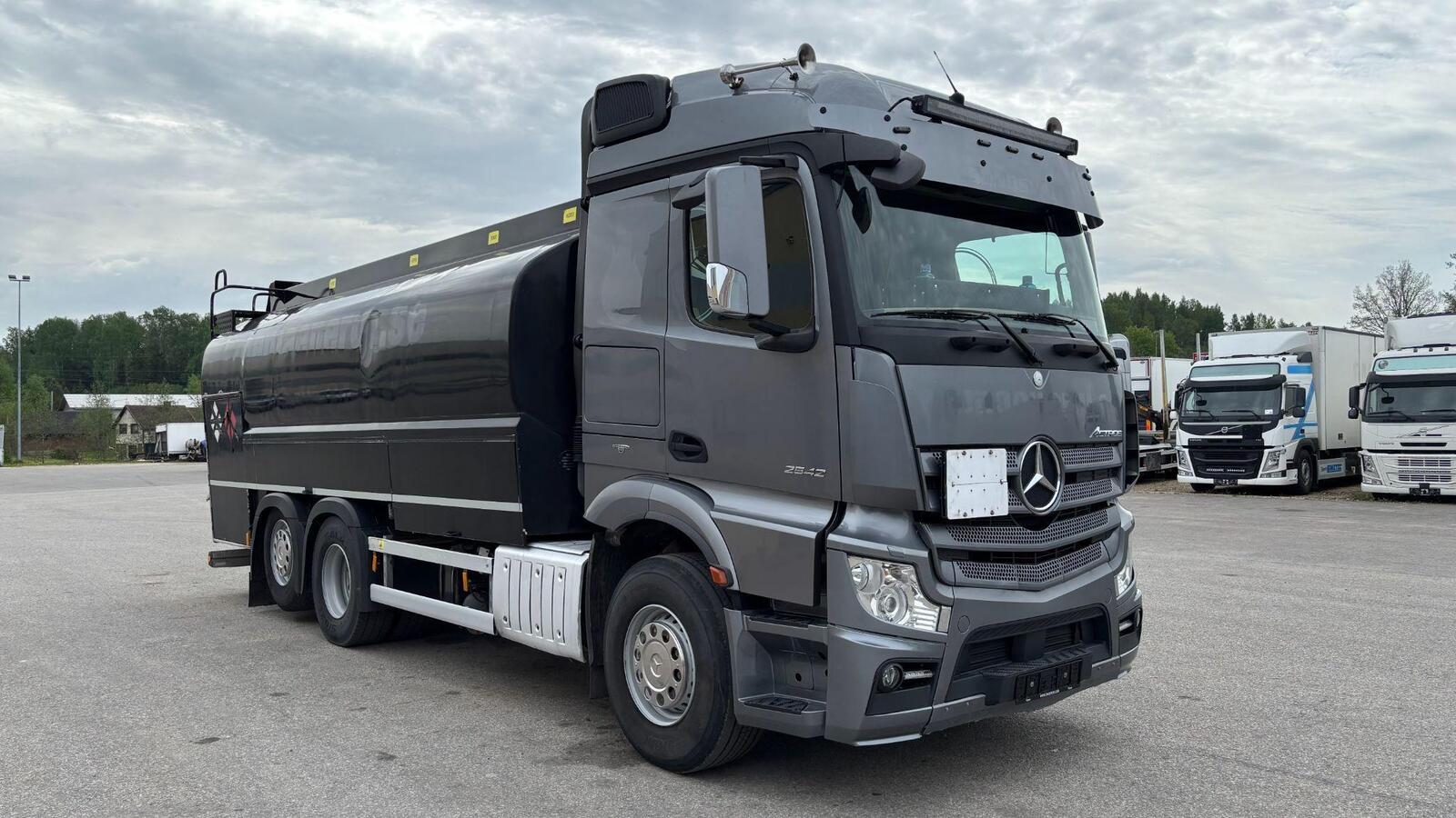 Mercedes-Benz Actros 2014, kuva 3/31