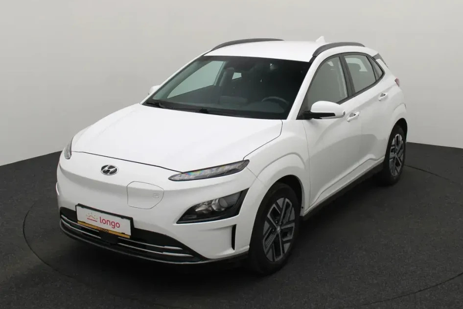 Hyundai Kona, 2022, 100 kW, electric, automatic, front-wheel drive