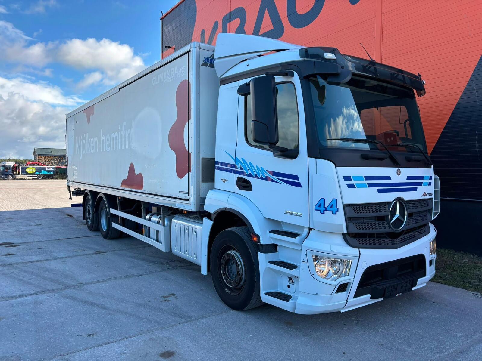 Mercedes-Benz Antos 2532 6x2*4 2016, kuva 6/26