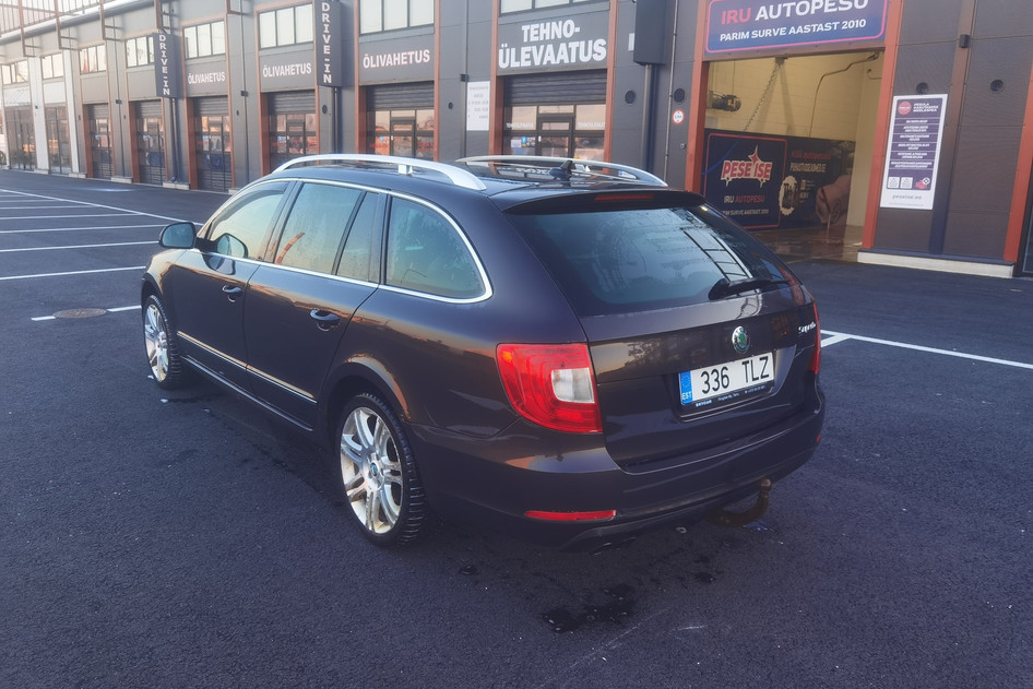 Škoda Superb, 2011, 2.0, 103 kW, dyzelinas, automatinė, visų varomųjų ratų pavara