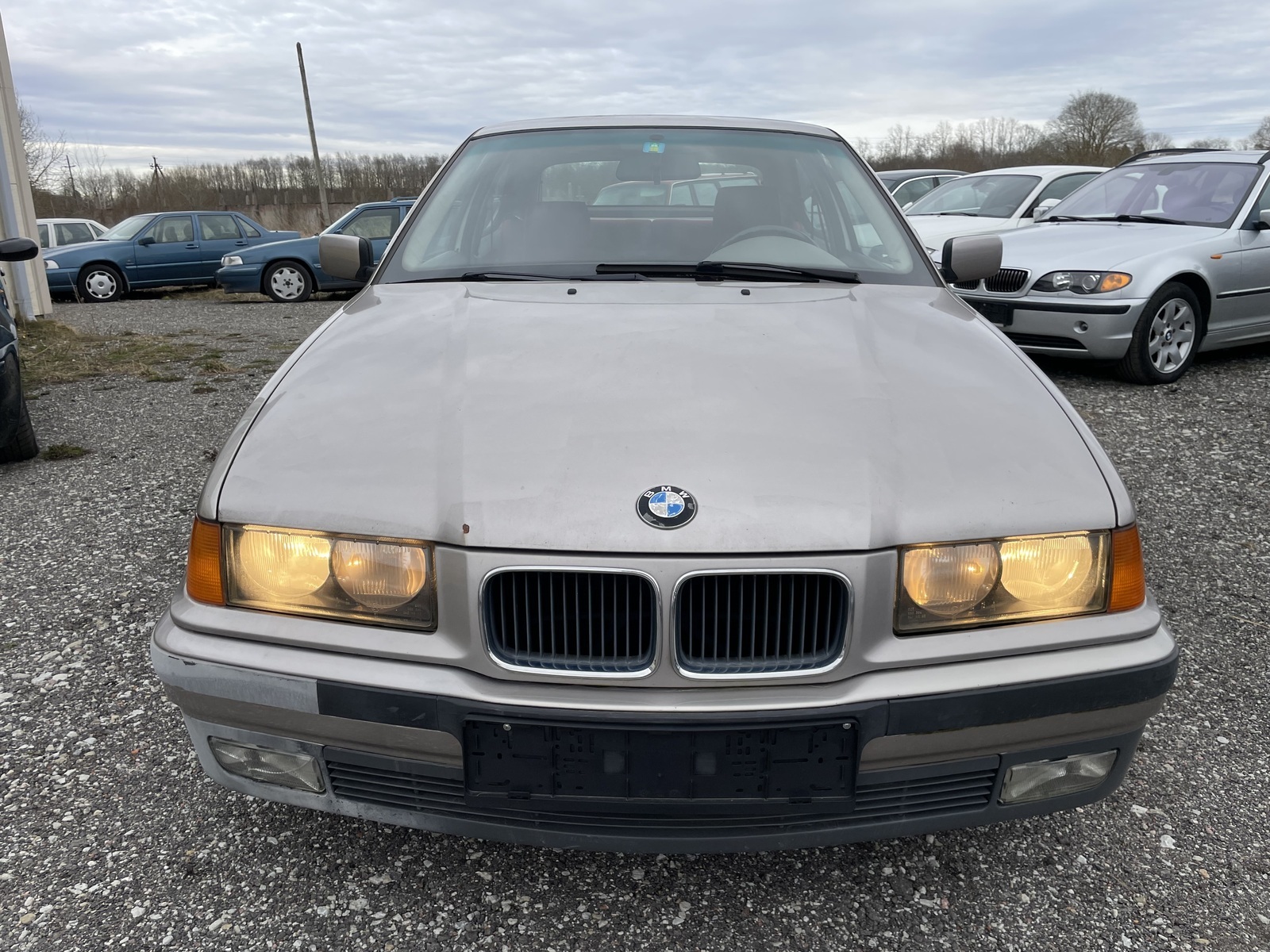 BMW 318 1994, kuva 7/46