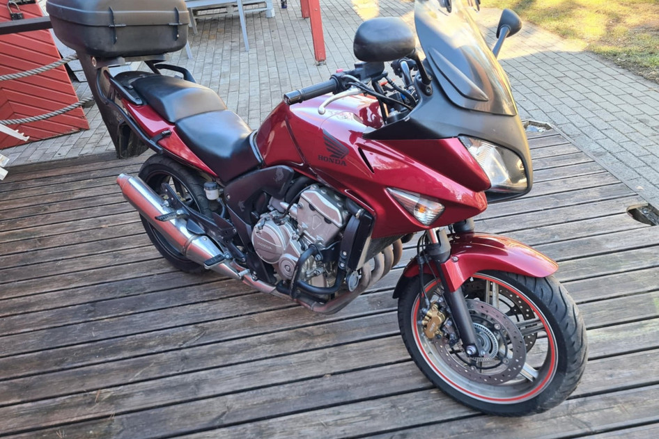 Honda CB, 2008, 0.6, 57 kW, benzīns, manuālā, aizmugurējā piedziņa