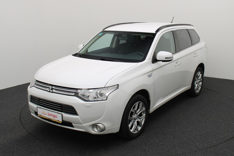 Mitsubishi Outlander, 2014, 2.0, 120 kW, plug-in hybrid (petrol/electric), automatic, four-wheel drive