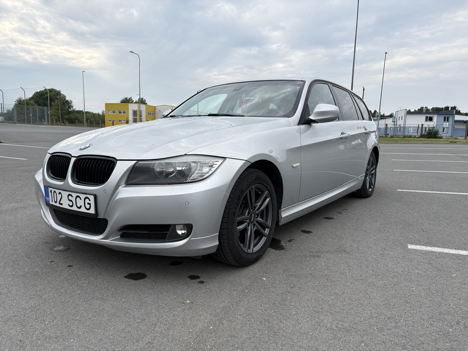 BMW 318 2011, kuva 2/14