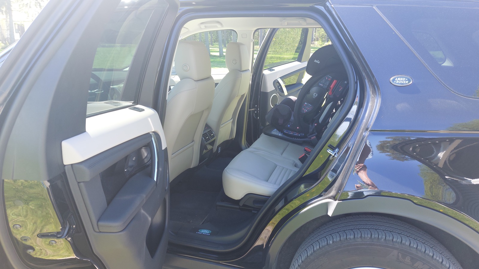 Land Rover Discovery Sport 2022, photo 3/7