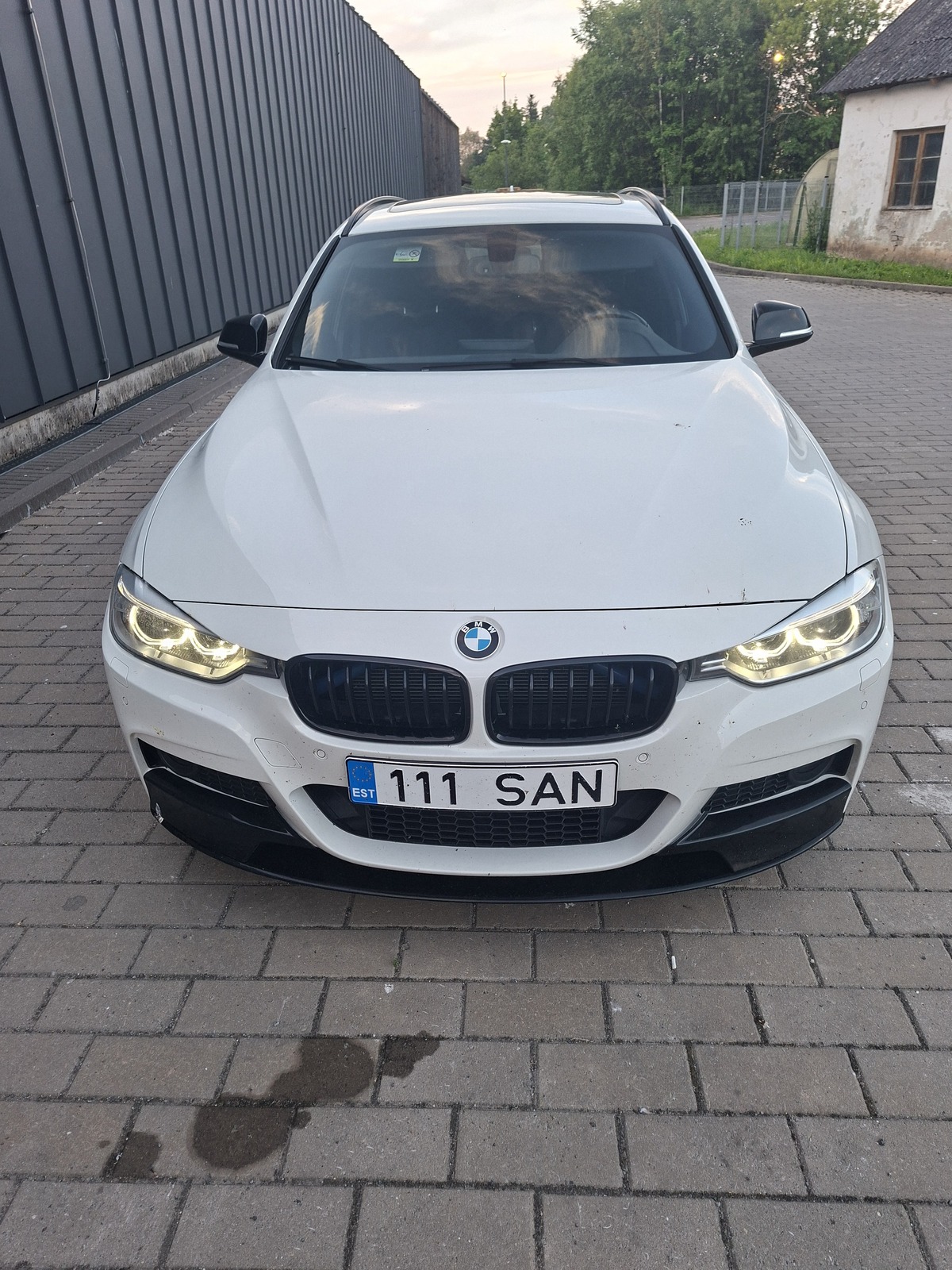 BMW 320 2015, photo 5/8