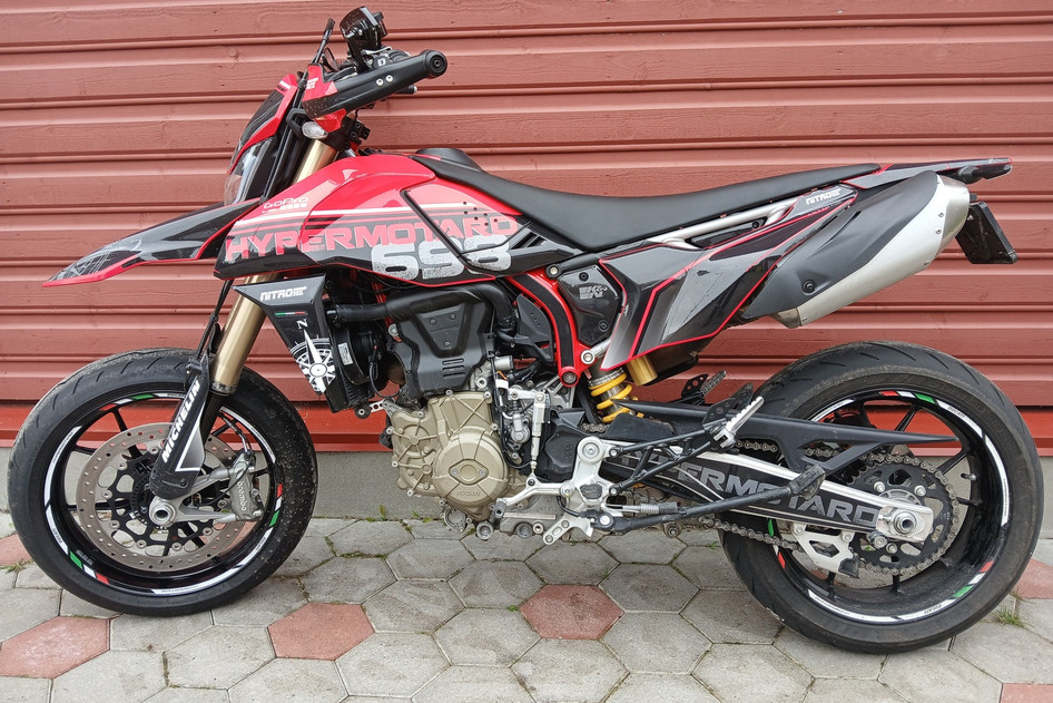 DUCATI Hypermotard, 2024, 0.7, 57 kW, petrol, manual, rear-wheel drive