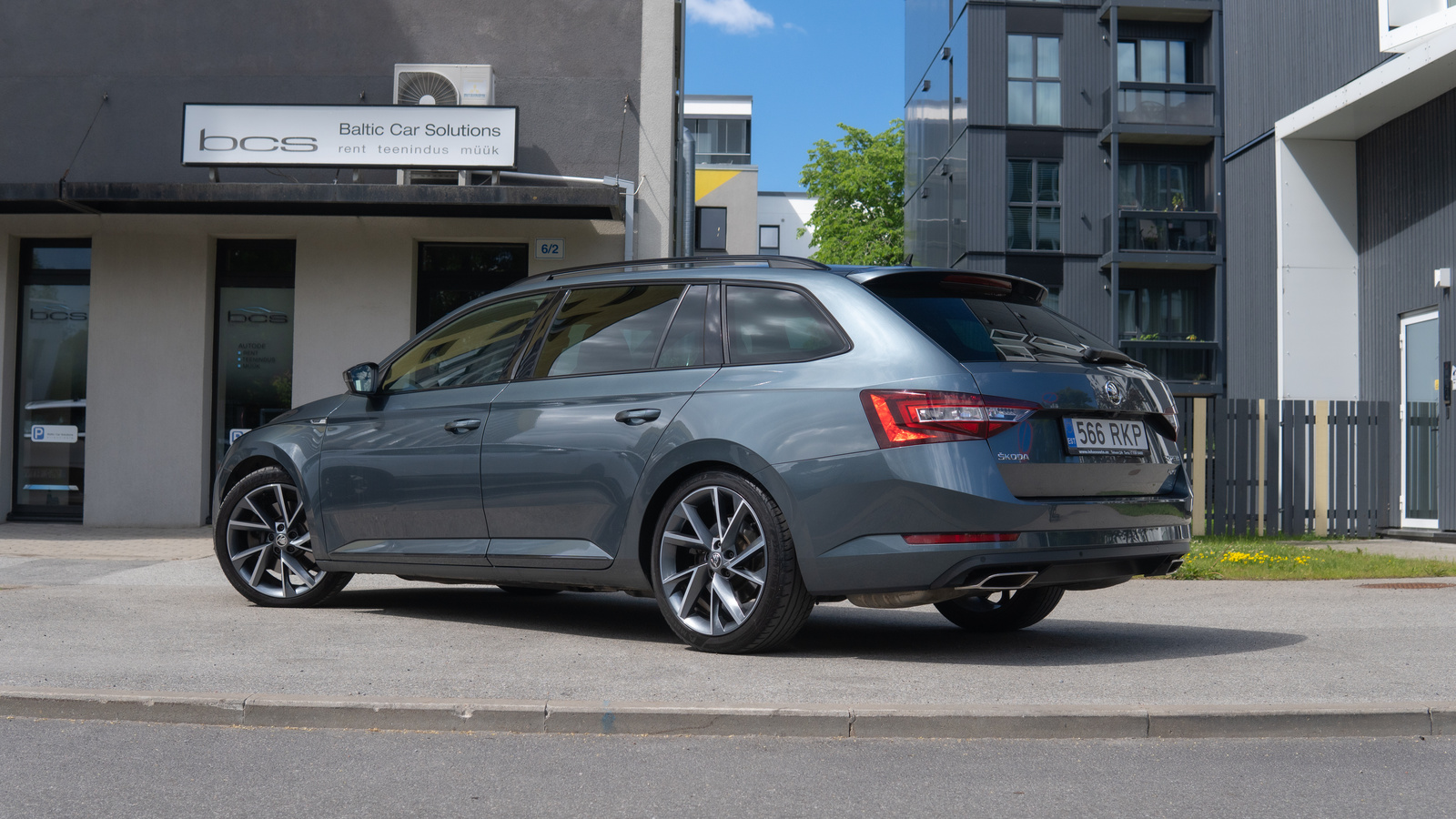 Škoda Superb 2018, photo 3/23