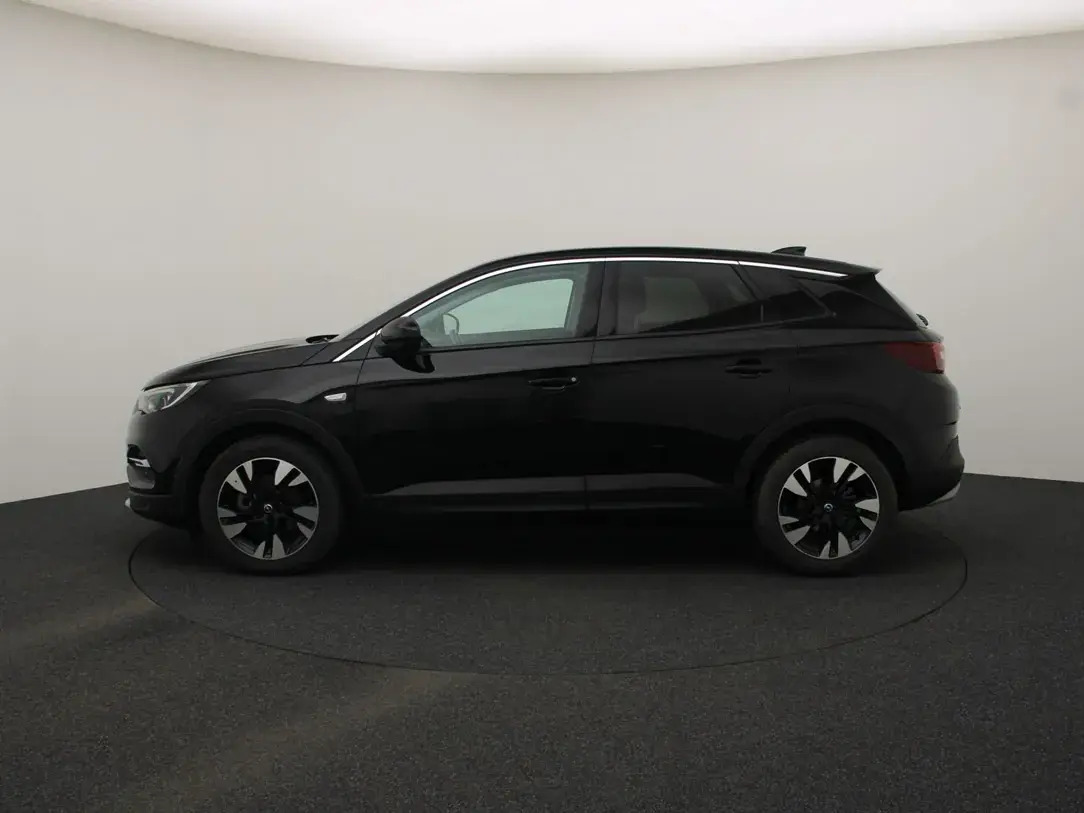 Opel Grandland X 2020, kuva 6/10