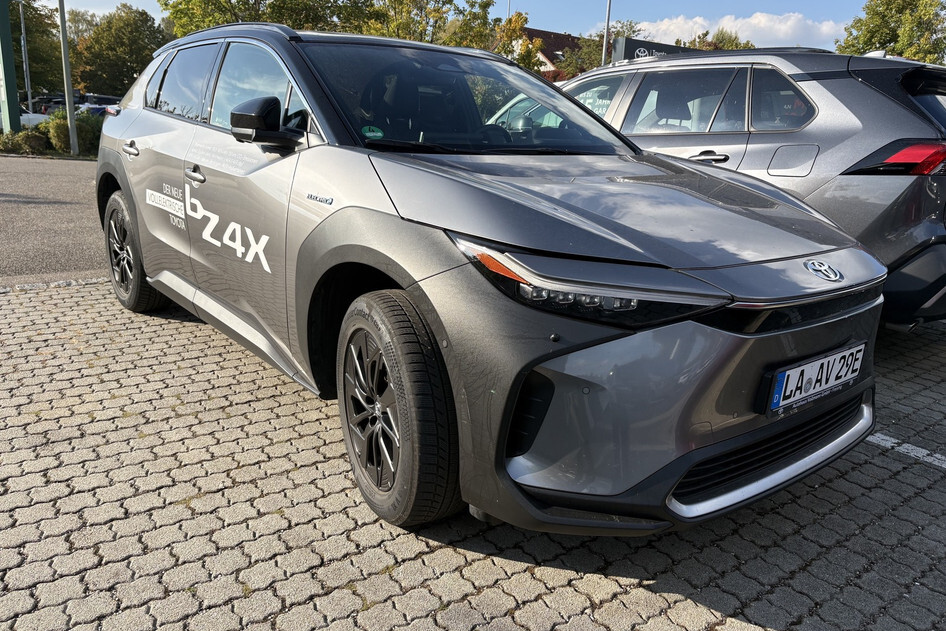 Toyota bZ4X, 2023, 150 kW, elekter, automaat, esivedu