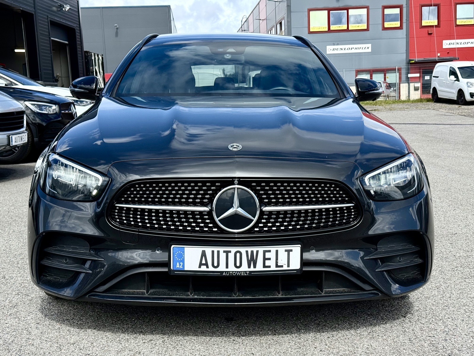 Mercedes-Benz E 300 2022, kuva 2/37
