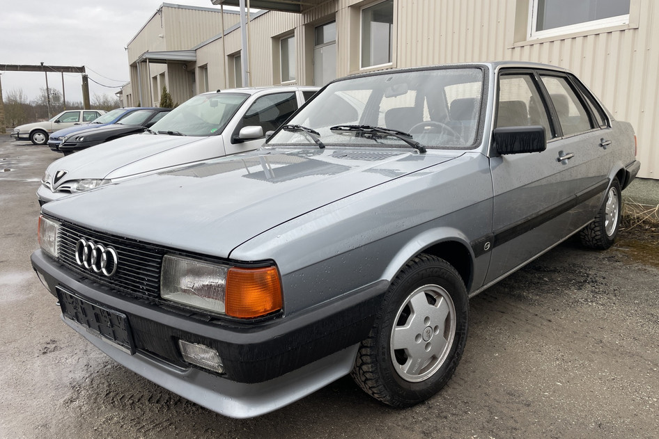 Audi 80, 1983, 1.8, 66 kW, бензин, механическая, передний привод