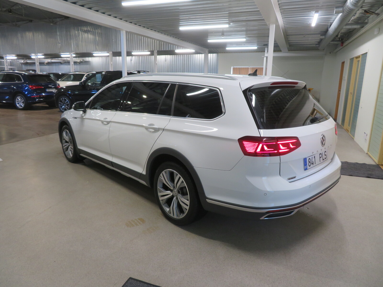 Volkswagen Passat 2020, photo 2/12