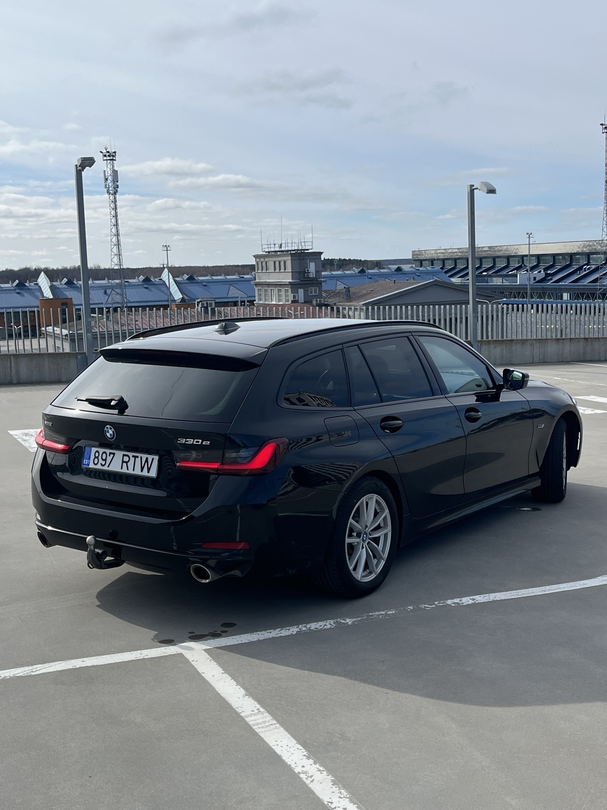 BMW 330 2022, kuva 4/10