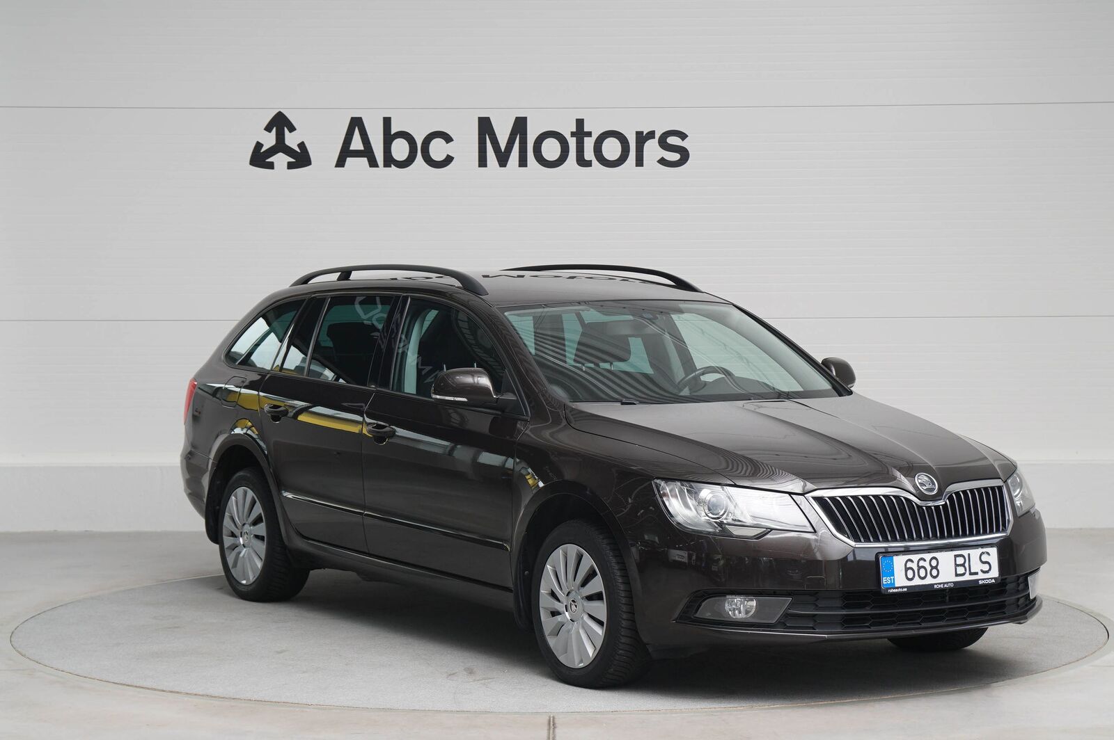 Škoda Superb 2014, kuva 3/10